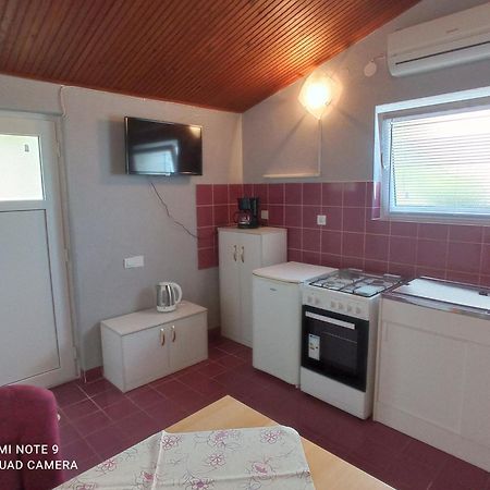 Studio Apartman Premantura Extérieur photo