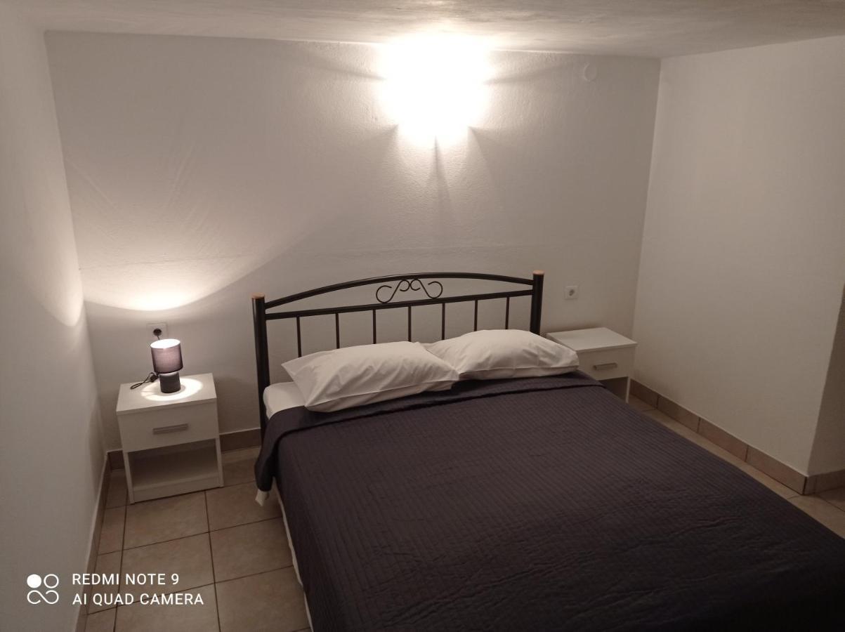 Studio Apartman Premantura Extérieur photo
