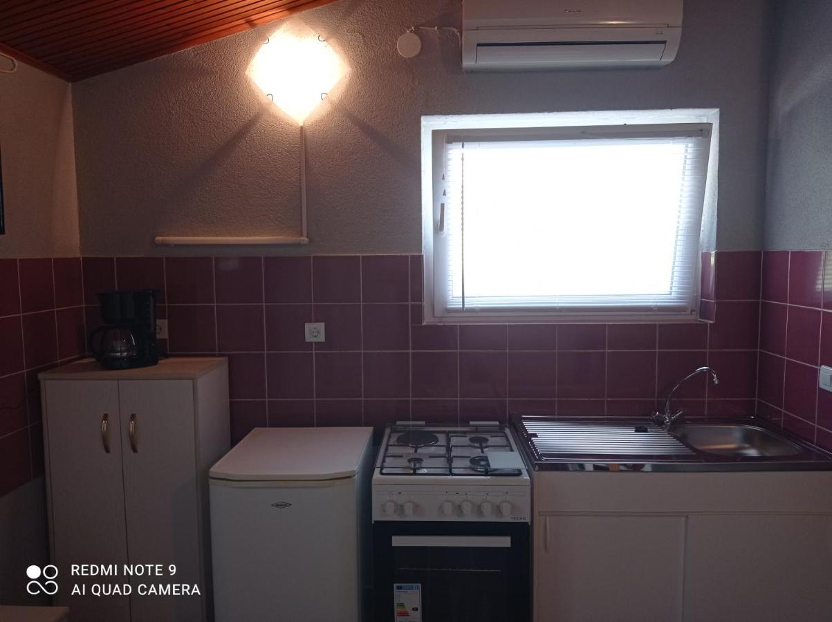 Studio Apartman Premantura Extérieur photo